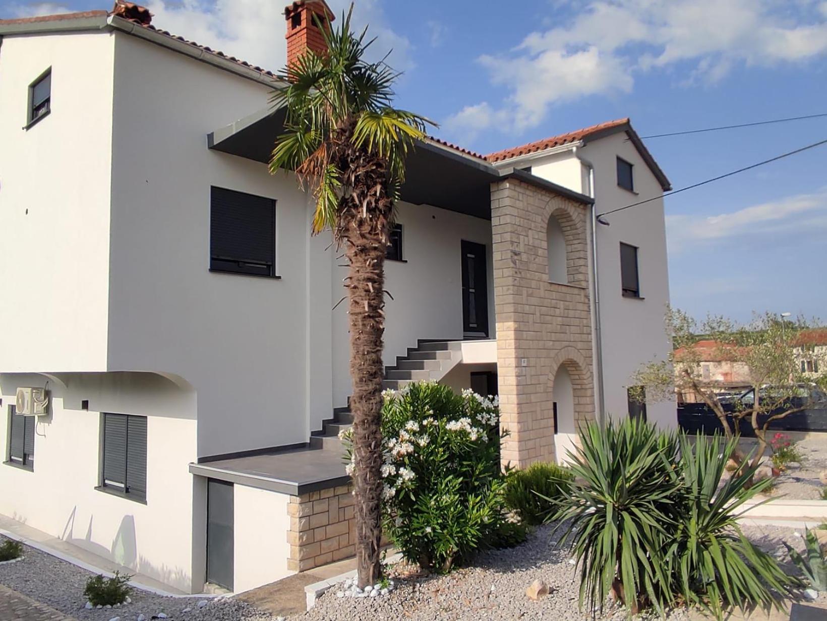 App Monika Apartment Brtonigla